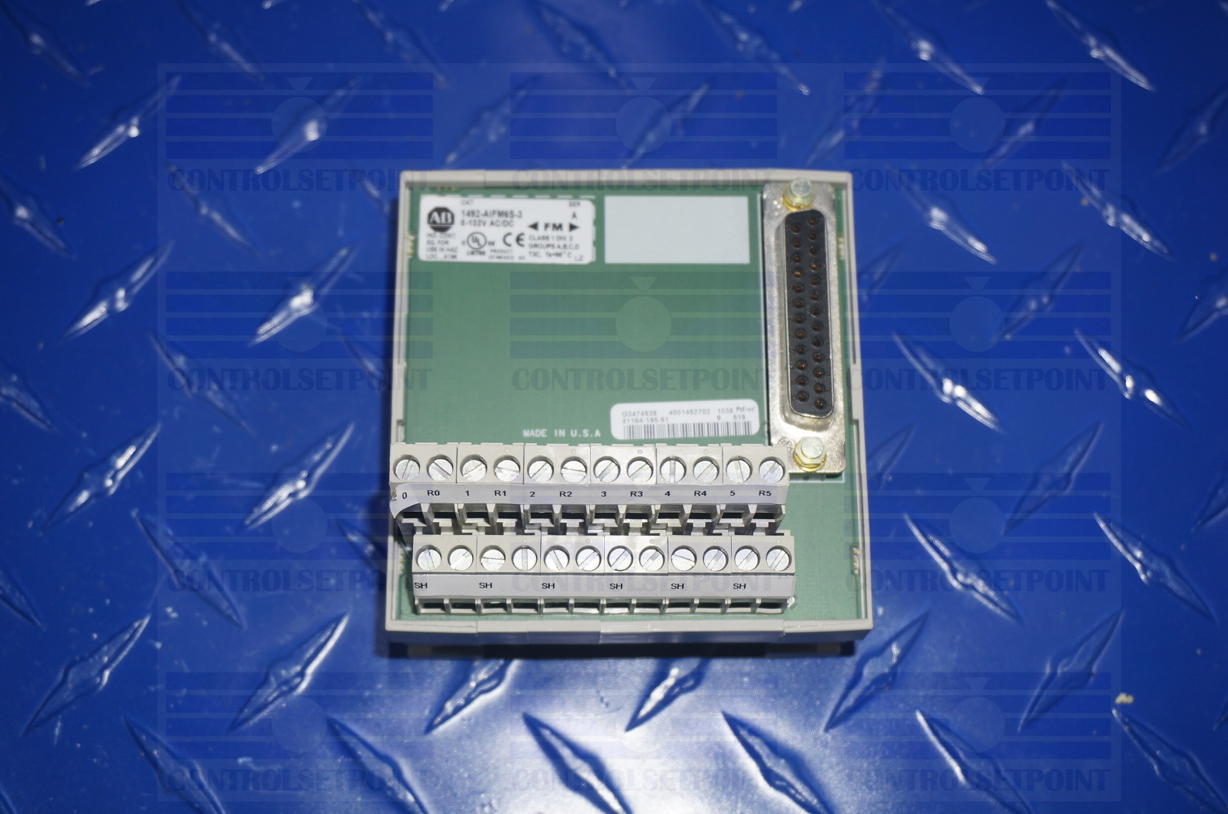 ALLEN-BRADLEY 1492-AIFM6S-3 SER A 6-CHANNEL ISOLATED FEED-THROUGH ANALOG MODULE