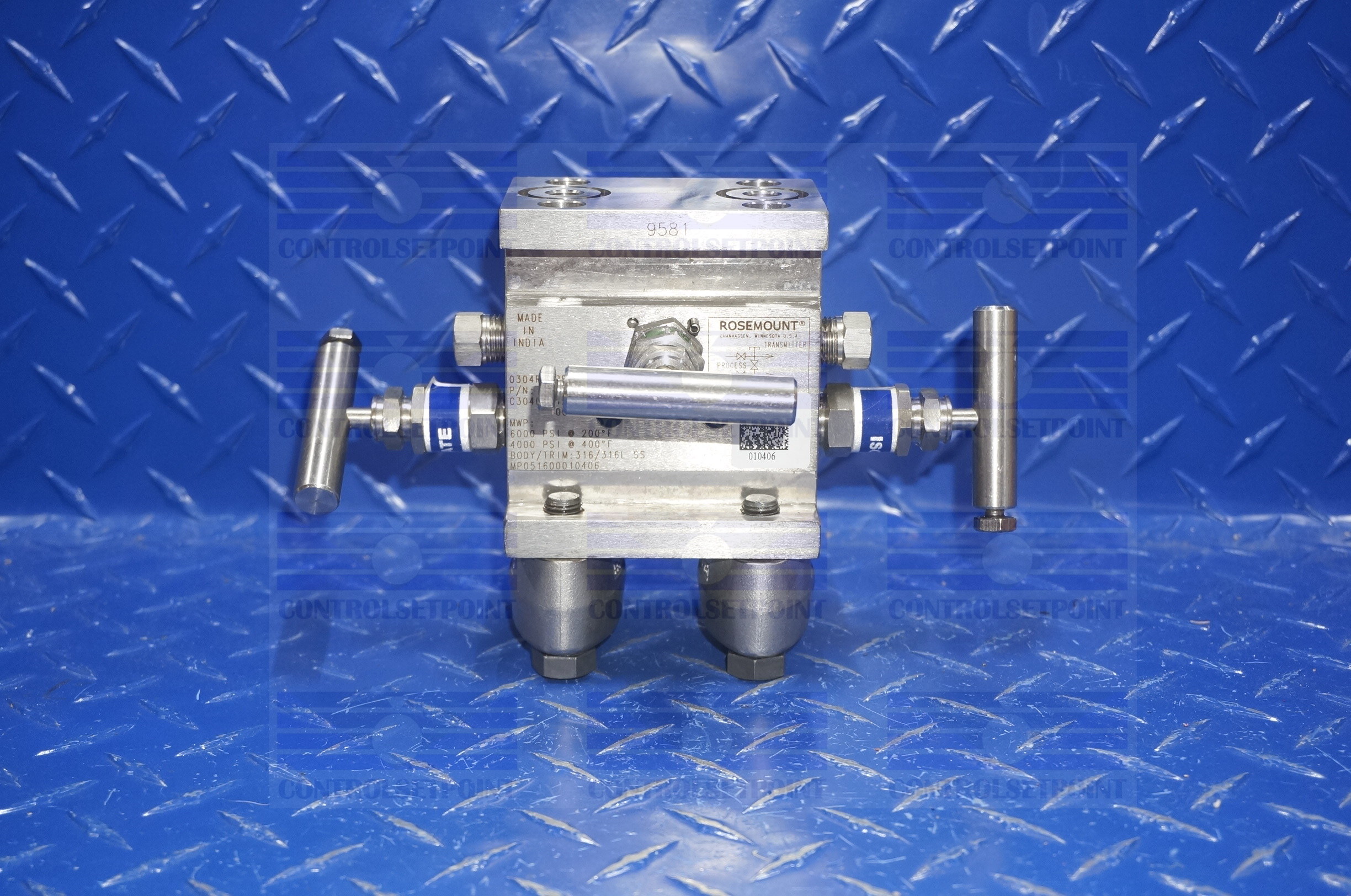 EMERSON MANIFOLD C30403-1210-0000, 0304RT32F1X NSP 3 VALVE MANIFOLD 