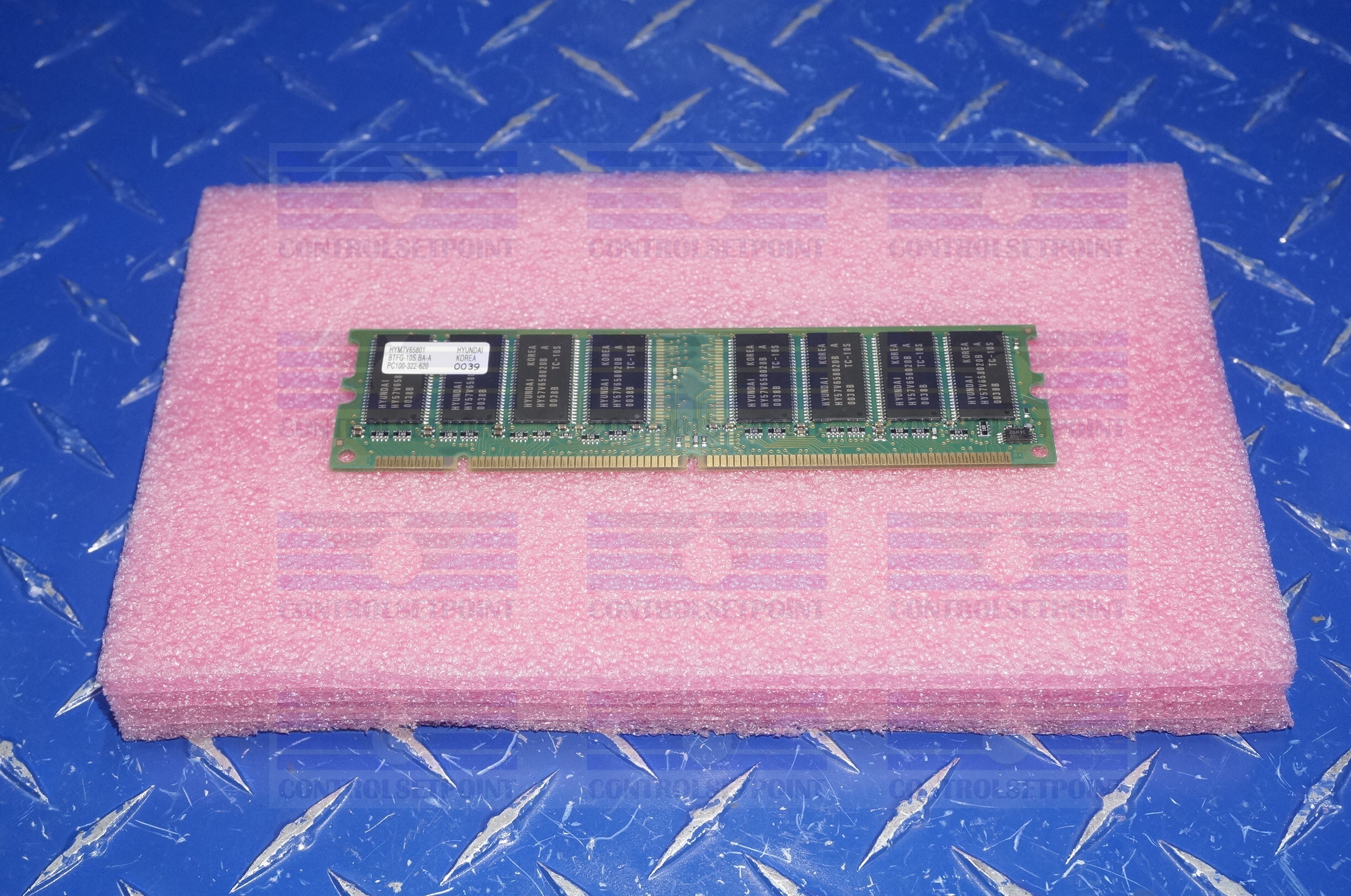HYUNDAI HYM7V65801 BTFG-10S BA-A PC100 64MB SD RAM MEMORY