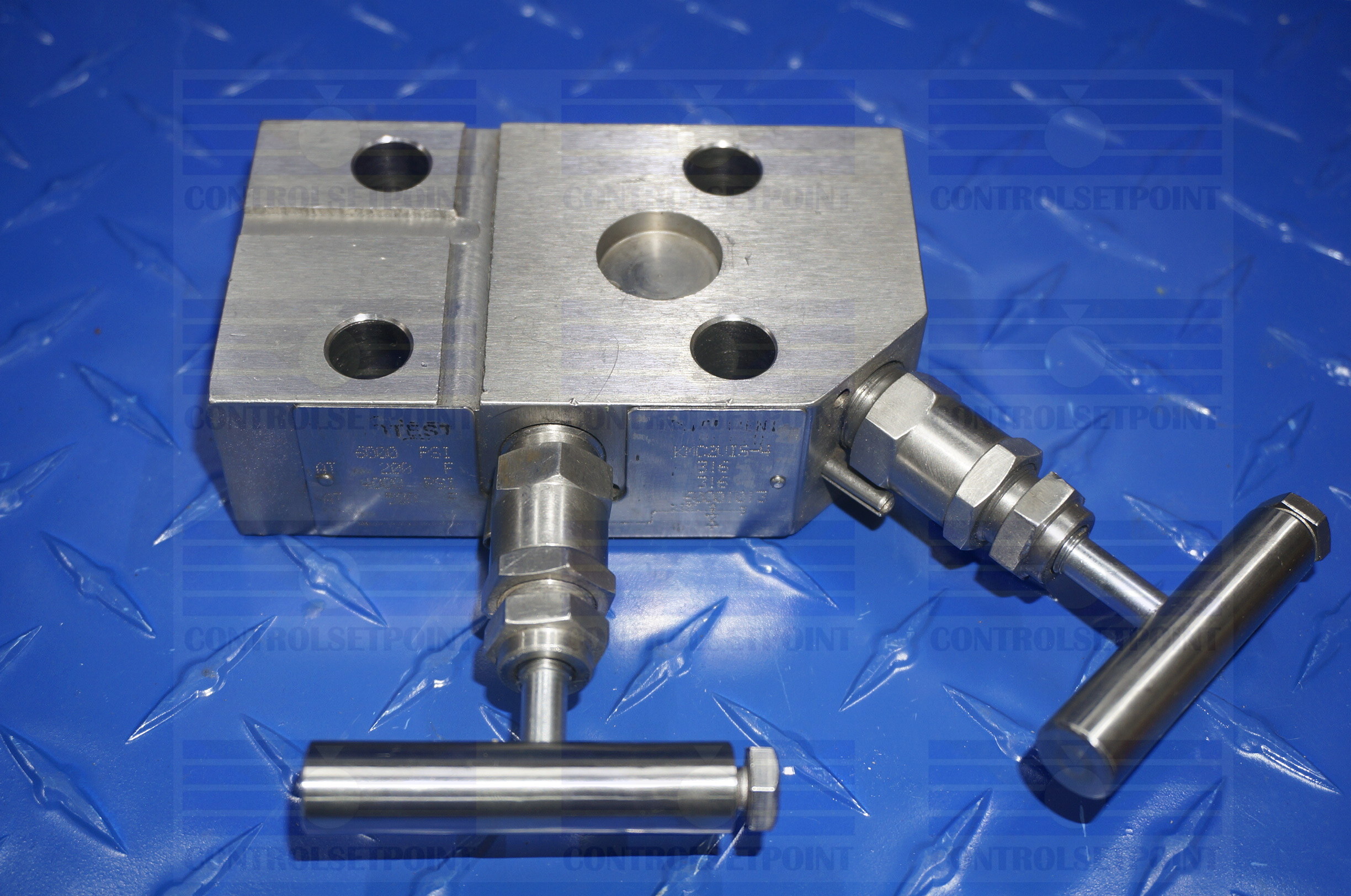 KEROTEST MANIFOLD KMC2VIS-4 NSP 2 VALVE MANIFOLD 
