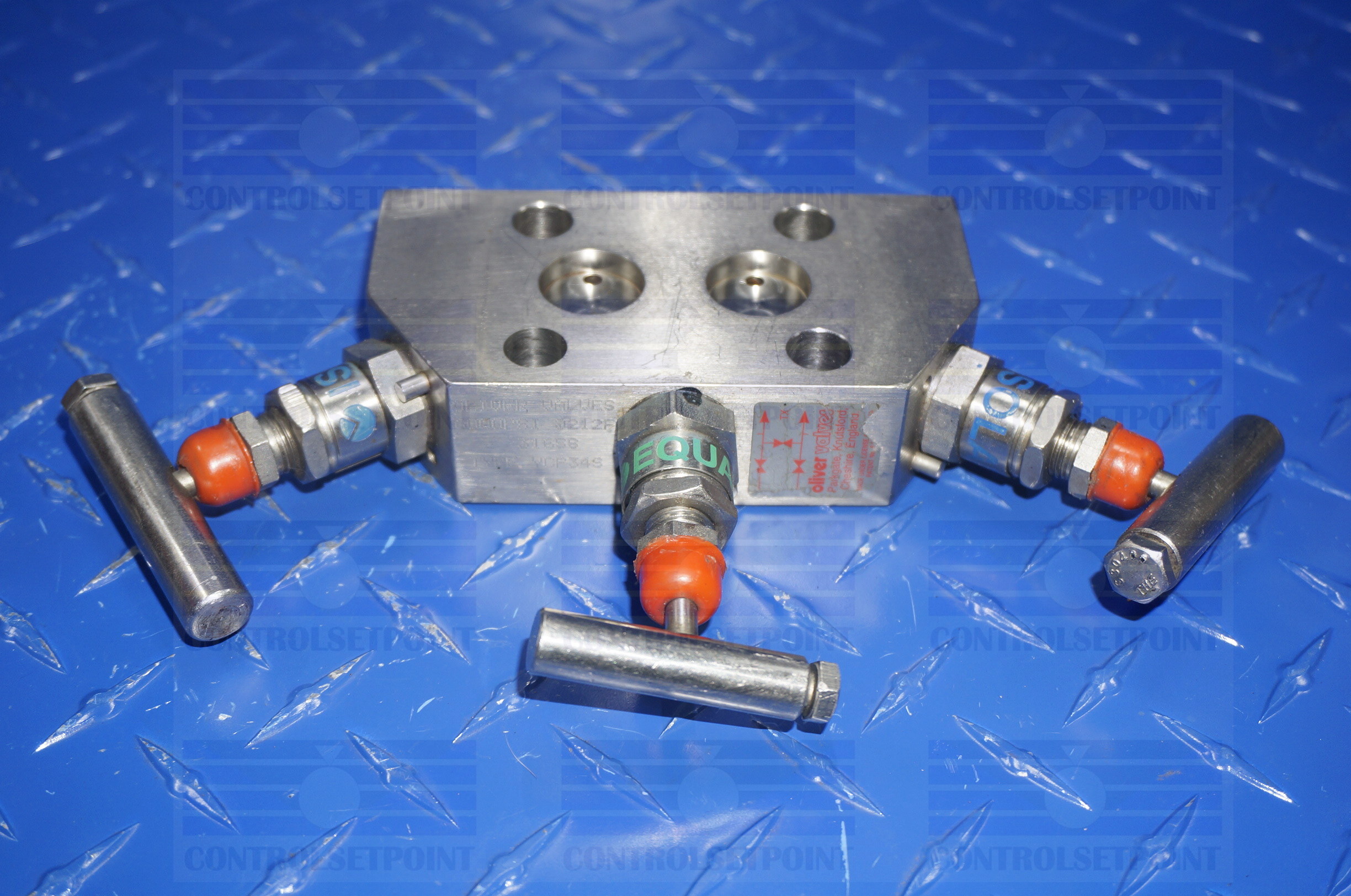 OLIVER VALVES MANIFOLD YCP34S NSP 3 VALVE MANIFOLD 