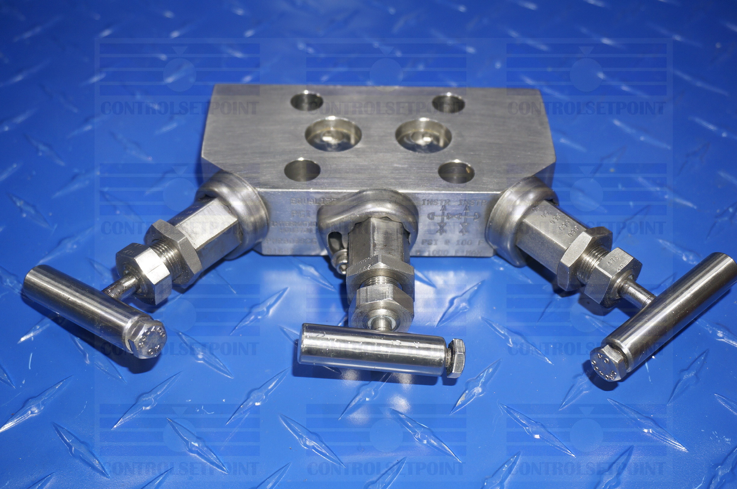 PGI MANIFOLD PMR808SCG NEW 3 VALVE MANIFOLD 
